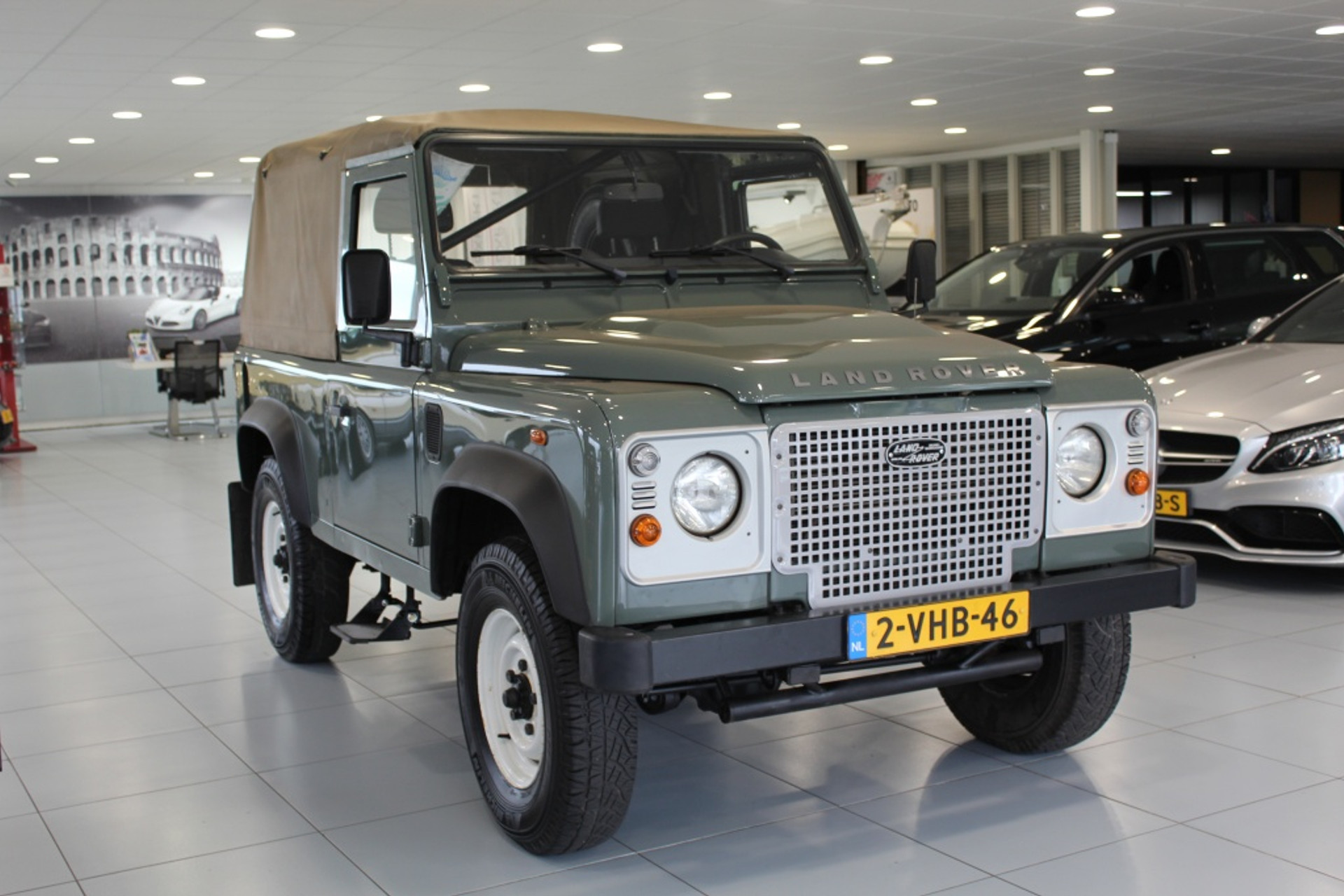 Land Rover Defender